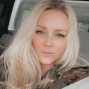 Meet your Posher, Destiny